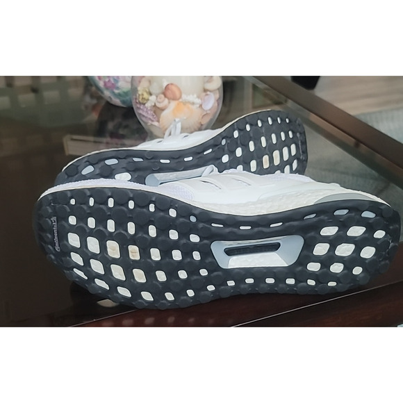 adidas Men's UltraBoost 4.0 DNA Cloud Triple White Sz 14 Running Sneakers - Picture 13 of 14